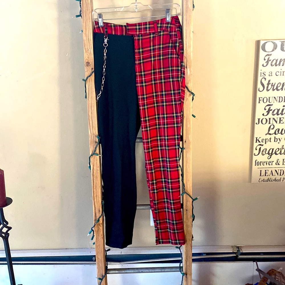 Hot topic pants